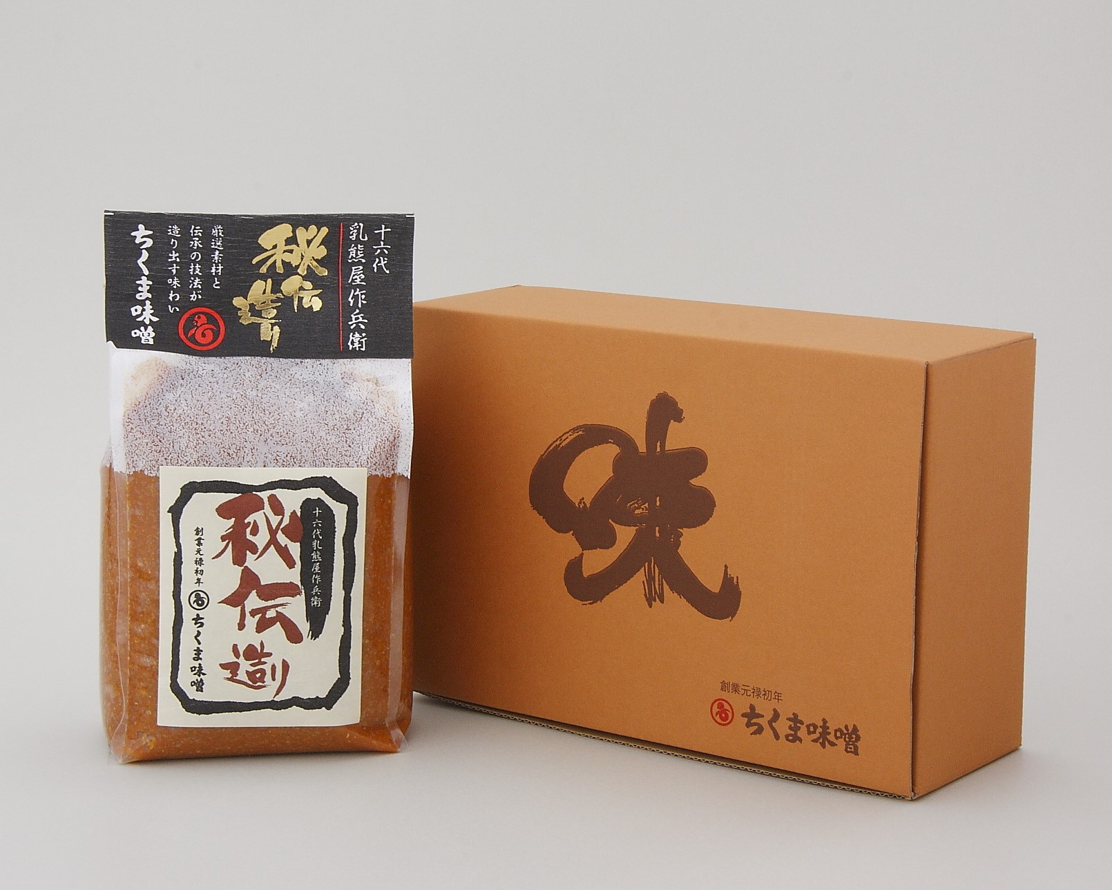 十六代秘伝造りの味噌